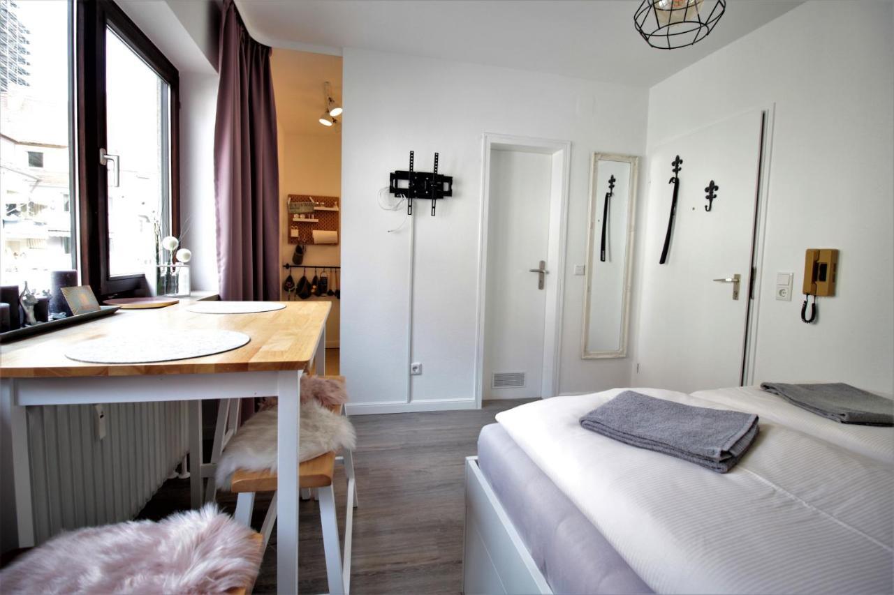 Cozy And Stylish Studioapartment Würzburg Buitenkant foto
